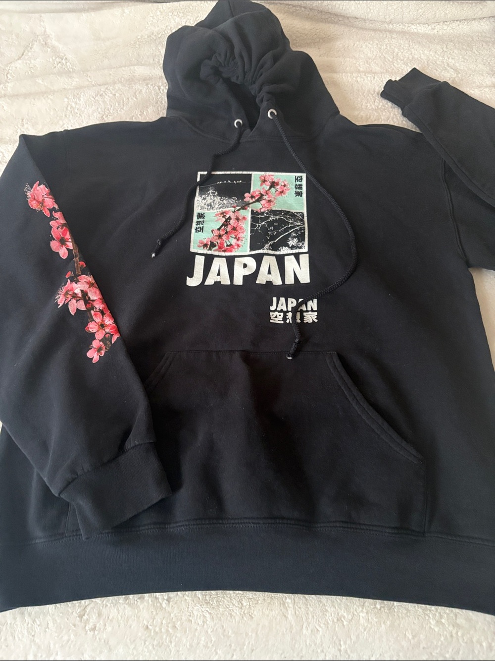 Bowery Black 'JAPAN' Cherry Blossom Graphic Hoodie size M